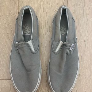 GRAY VANS SIZE 8.5
